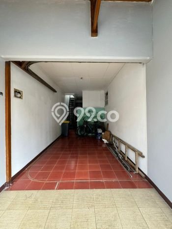 Rumah Sewa Jakarta Selatan LT 216m2 LB 205m2 Kawasan Pejaten Rumah Sewa Jakarta Selatan LT 216m2 LB 205m2 Kawasan Pejaten