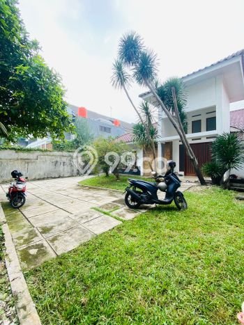 Rumah sewa siap pakai 4 KT di Kebagusan, Jakarta Selatan Rumah sewa siap pakai 4 KT di Kebagusan, Jakarta Selatan
