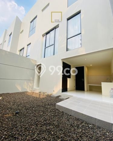 Dijual Rumah Premium dengan Fasilitas Sekitar Komplit di Cilandak, Jakarta Selatan Dijual Rumah Premium dengan Fasilitas Sekitar Komplit di Cilandak, Jakarta Selatan