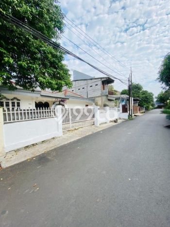 Rumah sewa siap pakai 4 KT di Pejaten, Jakarta Selatan Rumah sewa siap pakai 4 KT di Pejaten, Jakarta Selatan