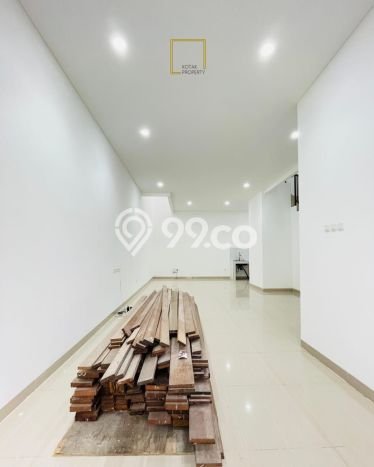 Rumah Elit Modern Tanpa Renovasi di Kalibata Jakarta Selatan Rumah Elit Modern Tanpa Renovasi di Kalibata Jakarta Selatan