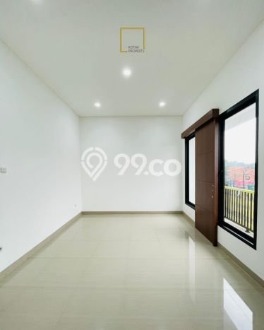 Rumah Elit Modern Tanpa Renovasi di Kalibata Jakarta Selatan Rumah Elit Modern Tanpa Renovasi di Kalibata Jakarta Selatan