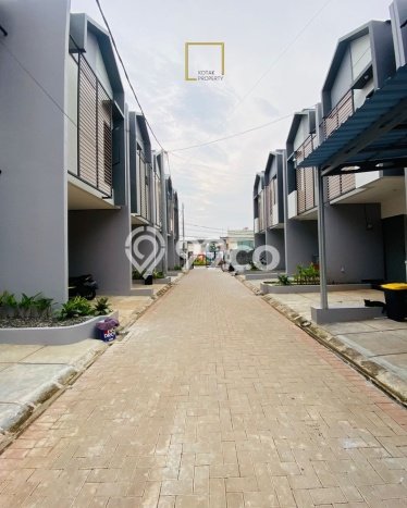 Rumah Modern Cantik 2 Kamar Siap Huni di Jagakarsa Rumah Modern Cantik 2 Kamar Siap Huni di Jagakarsa
