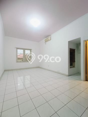 Disewakan! Rumah 5 Kamar Tidur &
3 Kamar Mandi di Cipete, Jakarta Selatan Disewakan! Rumah 5 Kamar Tidur &
3 Kamar Mandi di Cipete, Jakarta Selatan