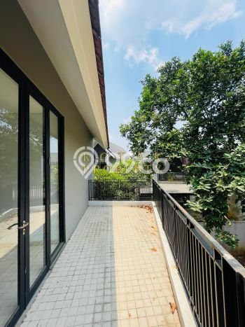 Rumah Mewah LB 220m2 Siap Pakai Desain Elegan di Kemang, Jakarta Selatan Rumah Mewah LB 220m2 Siap Pakai Desain Elegan di Kemang, Jakarta Selatan