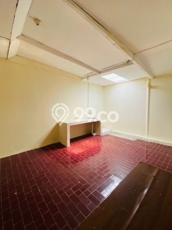 Rumah sewa siap pakai 4 KT di Pejaten, Jakarta Selatan Rumah sewa siap pakai 4 KT di Pejaten, Jakarta Selatan