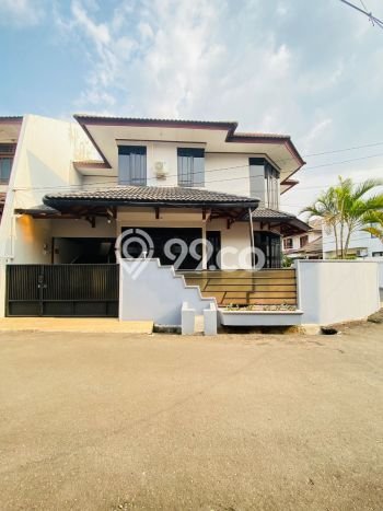 Rumah Sewa Jakarta Selatan LT 216m2 LB 205m2 Kawasan Pejaten Rumah Sewa Jakarta Selatan LT 216m2 LB 205m2 Kawasan Pejaten