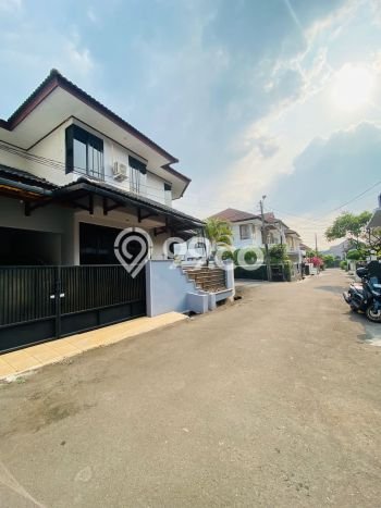 Rumah Sewa Jakarta Selatan LT 216m2 LB 205m2 Kawasan Pejaten Rumah Sewa Jakarta Selatan LT 216m2 LB 205m2 Kawasan Pejaten