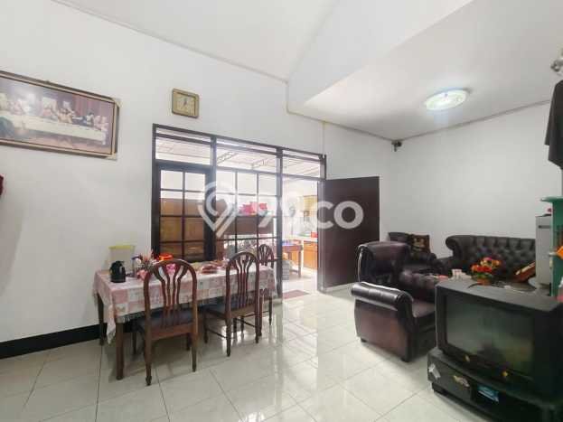 Rumah Modern 4 KT di Taman Kopo Indah Bandung Unfurnished Rumah Modern 4 KT di Taman Kopo Indah Bandung Unfurnished