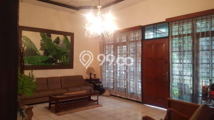 Siap Huni Rumah Mewah 6 Kamar di Regol Dekat ke Mana Pun Siap Huni Rumah Mewah 6 Kamar di Regol Dekat ke Mana Pun