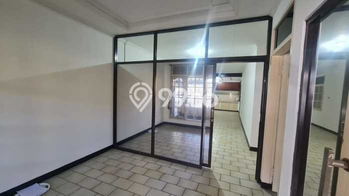 LOKASI STRATEGIS! Rumah di Margahayu, Akses ke Tol, 1 KM, LT 203m2m² LB 160m2m² LOKASI STRATEGIS! Rumah di Margahayu, Akses ke Tol, 1 KM, LT 203m2m² LB 160m2m²