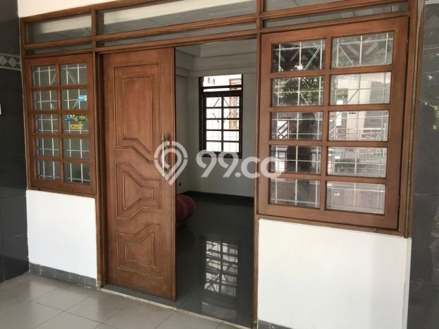 Hunian Elit LB 520m2 Siap Huni Desain Elegan di Cikutra, Bandung Hunian Elit LB 520m2 Siap Huni Desain Elegan di Cikutra, Bandung