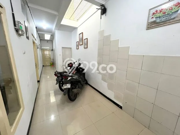 Kost Dijual di Sumurbandung dengan 15 KT dan Luas 230m2 Kost Dijual di Sumurbandung dengan 15 KT dan Luas 230m2