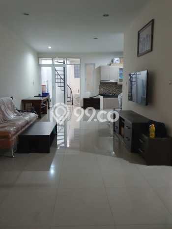 Rumah Luas Asri 3 KT Siap Pakai di Taman Kopo Indah Bandung Rumah Luas Asri 3 KT Siap Pakai di Taman Kopo Indah Bandung