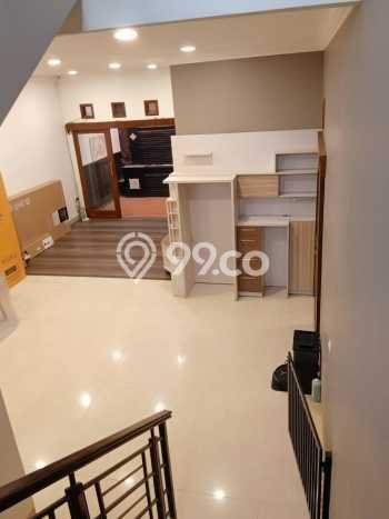 HARGA SPESIAL! Rumah Modern di Batununggal, Bandung, Luas 162m2m² LB 290m2m² Bisa Nego! HARGA SPESIAL! Rumah Modern di Batununggal, Bandung, Luas 162m2m² LB 290m2m² Bisa Nego!