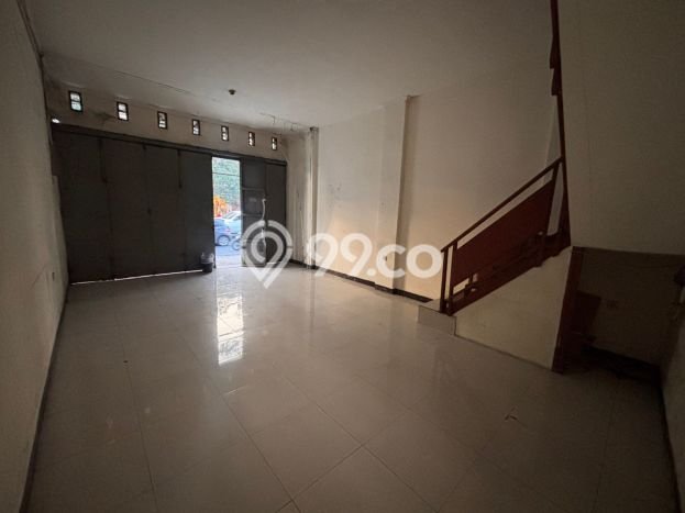 Disewakan Ruko Kawasan , Luas 70m2m², Area Komersial Disewakan Ruko Kawasan , Luas 70m2m², Area Komersial