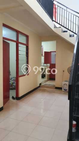Disewakan! Rumah 5 Kamar Tidur &
2 Kamar Mandi di Sarijadi, Bandung Disewakan! Rumah 5 Kamar Tidur &
2 Kamar Mandi di Sarijadi, Bandung