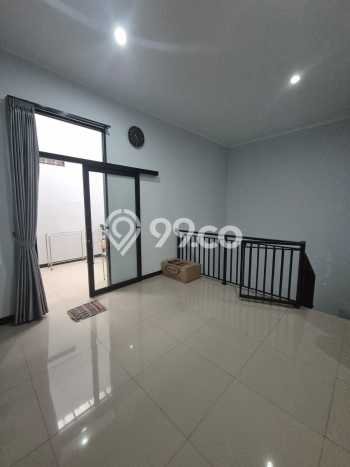 Jual Rumah Eksklusif 3 KT di Taman Kopo Indah, Bandung Jual Rumah Eksklusif 3 KT di Taman Kopo Indah, Bandung
