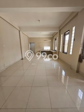 Rumah Nyaman di Peta, 3 KM, Area Strategis, Luas 120m² Bangunan 150m² Rumah Nyaman di Peta, 3 KM, Area Strategis, Luas 120m² Bangunan 150m²