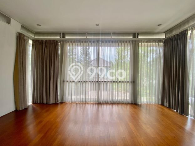 PENAWARAN TERBATAS! Rumah Berkualitas di , LT 630m2m² LB 349m2m² PENAWARAN TERBATAS! Rumah Berkualitas di , LT 630m2m² LB 349m2m²