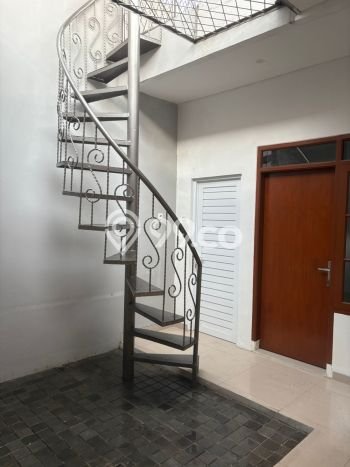Rumah Luas Asri 3 KT Siap Pakai di Taman Kopo Indah Bandung Rumah Luas Asri 3 KT Siap Pakai di Taman Kopo Indah Bandung