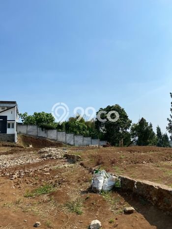 Lahan Dijual Lokasi Strategis di Bandung dengan Luas 4060m2 Lahan Dijual Lokasi Strategis di Bandung dengan Luas 4060m2