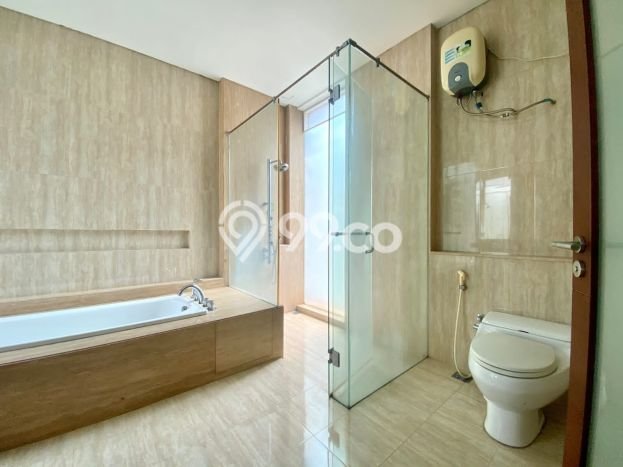 PENAWARAN TERBATAS! Rumah Berkualitas di , LT 630m2m² LB 349m2m² PENAWARAN TERBATAS! Rumah Berkualitas di , LT 630m2m² LB 349m2m²