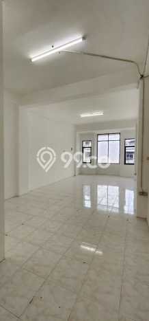 Unit Ruko Dijual di Kebon Jeruk Jakarta Barat 300m2 Unit Ruko Dijual di Kebon Jeruk Jakarta Barat 300m2