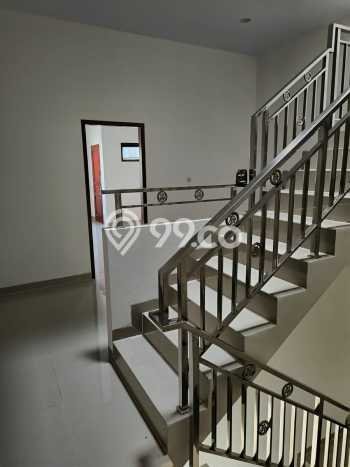 Dijual Rumah Luas Elegan Dengan View Cantik di Teluk Gong, Jakarta Utara Dijual Rumah Luas Elegan Dengan View Cantik di Teluk Gong, Jakarta Utara
