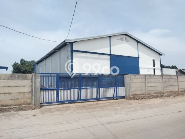 Unit Gudang Dijual di Pakuhaji Tangerang Luas Bangunan 988m2 Unit Gudang Dijual di Pakuhaji Tangerang Luas Bangunan 988m2