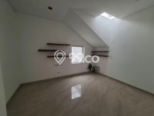 Rumah Elit LB 460m2 Siap Huni Desain Elegan di Pondok Indah, Jakarta Selatan Rumah Elit LB 460m2 Siap Huni Desain Elegan di Pondok Indah, Jakarta Selatan