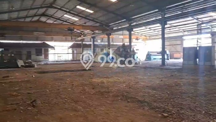Komersial Dijual di Citeureup LT 6164m2, LB 3210m2 Solusi Investasi Cerdas Komersial Dijual di Citeureup LT 6164m2, LB 3210m2 Solusi Investasi Cerdas