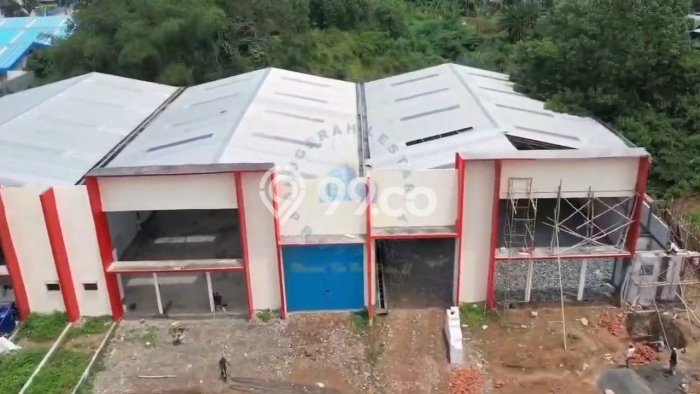 Pabrik Komersial Disewakan di Panongan Tangerang Luas 540m2 Pabrik Komersial Disewakan di Panongan Tangerang Luas 540m2