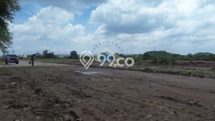 Lahan Kosong Dijual di Tangerang dengan Area 3200m2 Lahan Kosong Dijual di Tangerang dengan Area 3200m2