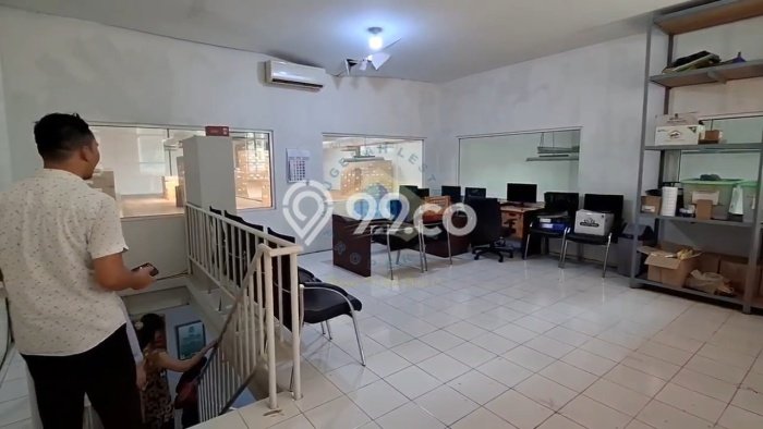 Unit Gudang Dijual di Setu Tangerang Selatan 450m2 Unit Gudang Dijual di Setu Tangerang Selatan 450m2