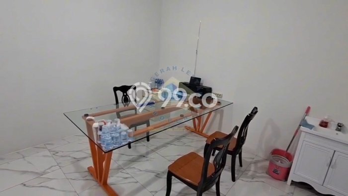 Gudang disewakan lokasi strategis Curug Tangerang 1350m2 Gudang disewakan lokasi strategis Curug Tangerang 1350m2