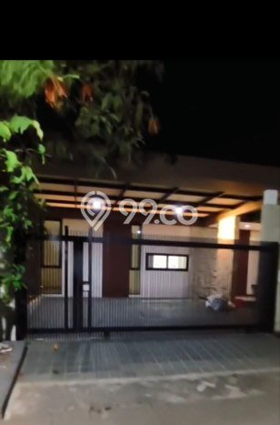Rumah LT 200m2m² Dekat Sekolah di Pondok Tjandra, Sidoarjo Rumah LT 200m2m² Dekat Sekolah di Pondok Tjandra, Sidoarjo