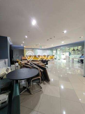 Unit Kantor Disewa Lokasi Genteng, Surabaya Spesifikasi Luas Bangunan 1000m2 Unit Kantor Disewa Lokasi Genteng, Surabaya Spesifikasi Luas Bangunan 1000m2