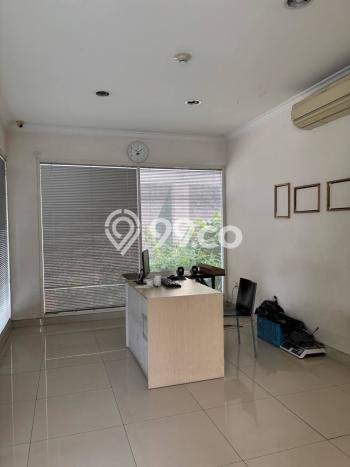 Dijual Rumah Premium dengan Fasilitas Sekitar Lengkap di Lakarsantri, Surabaya Dijual Rumah Premium dengan Fasilitas Sekitar Lengkap di Lakarsantri, Surabaya