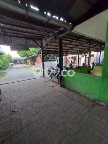 Rumah Elit LB 935m2 Siap Pakai Desain Elegan di Keputih, Surabaya Rumah Elit LB 935m2 Siap Pakai Desain Elegan di Keputih, Surabaya