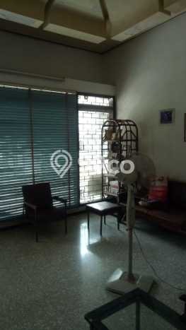 For Sale! Premium House LT 280m2 Desain Modern di Manyar For Sale! Premium House LT 280m2 Desain Modern di Manyar