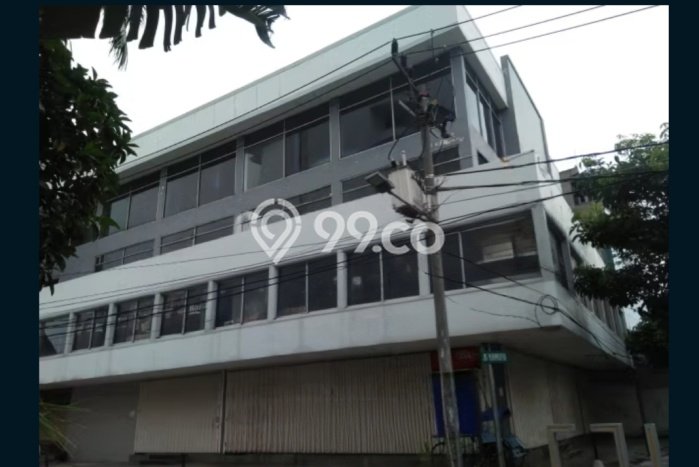 Ruko untuk disewa di Genteng punya LT 486m2 & LB 1800m2 harga sewa kompetitif Ruko untuk disewa di Genteng punya LT 486m2 & LB 1800m2 harga sewa kompetitif