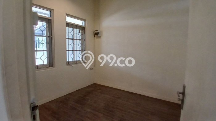 Rumah Luas Asri 2 KT Siap Huni di Gununganyar Surabaya Rumah Luas Asri 2 KT Siap Huni di Gununganyar Surabaya