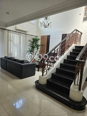 Rumah Elit LB 305m2 Siap Huni Desain Elegan di Citraland, Surabaya Rumah Elit LB 305m2 Siap Huni Desain Elegan di Citraland, Surabaya