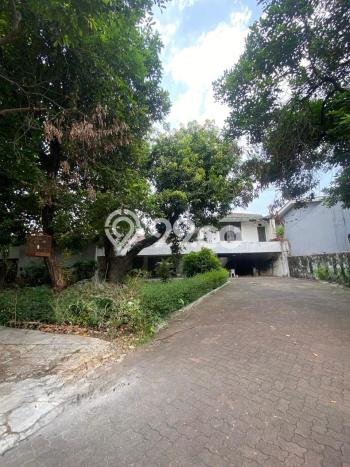 Rumah Mewah LB 600m2 Siap Huni Desain Elegan di Otista, Jakarta Timur Rumah Mewah LB 600m2 Siap Huni Desain Elegan di Otista, Jakarta Timur