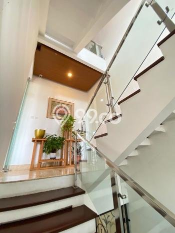 Rumah Luxury Modern Tanpa Renovasi di Kemang Jakarta Selatan Rumah Luxury Modern Tanpa Renovasi di Kemang Jakarta Selatan