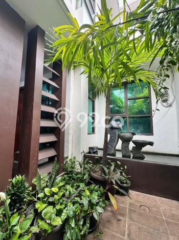 Ready to Use! Premium House LT 180m2 Desain Modern di Cipete Ready to Use! Premium House LT 180m2 Desain Modern di Cipete
