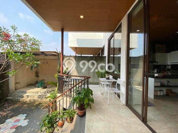 Rumah Luxury Modern Tanpa Renovasi di Kemang Jakarta Selatan Rumah Luxury Modern Tanpa Renovasi di Kemang Jakarta Selatan