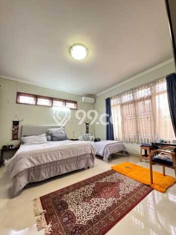 Jual Rumah Luas Megah Dengan View Cantik di Cinere, Jakarta Selatan Jual Rumah Luas Megah Dengan View Cantik di Cinere, Jakarta Selatan