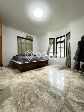 Rumah Mewah Dijual LT 430m2 di Cinere, Depok Rumah Mewah Dijual LT 430m2 di Cinere, Depok